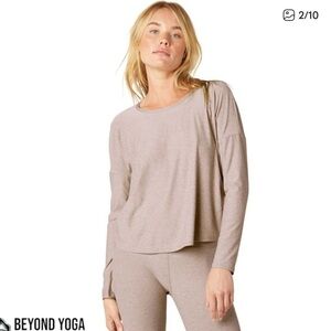 BEYOND YOGA Featherweight Morning Light Long Sleeve Pullover Top- Sz S